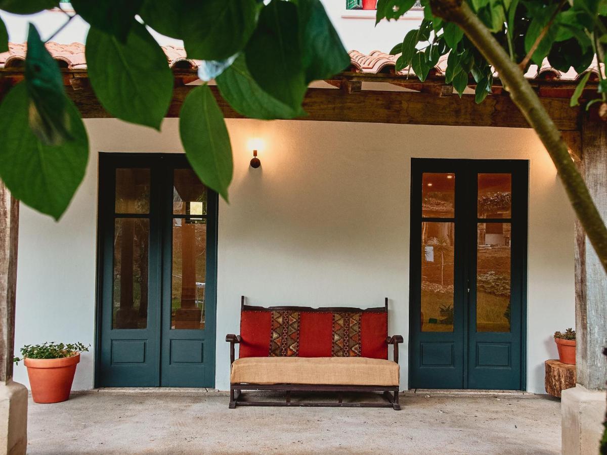 Epicos House, Your Home Away From Home. Nogueira  Luaran gambar